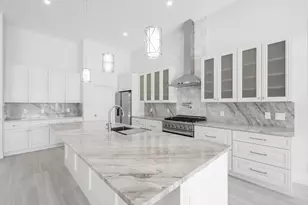 1064 NW Spruce Ridge Dr, Stuart, FL 34994 - Photo 8