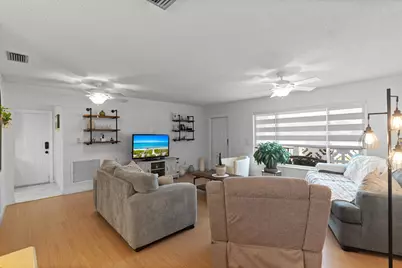 1120 NW 49th Court, Deerfield Beach, FL 33064 - Photo 4