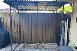 149 Lake Arbor Dr, Palm Springs, FL 33461 - Photo 14