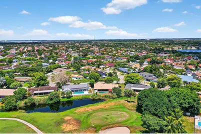 19811 W Oakmont Drive, Hialeah, FL 33015 - Photo 50