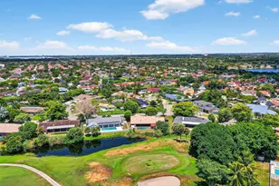 19811 W Oakmont Dr, Hialeah, FL 33015 - Photo 50