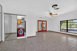 19811 W Oakmont Dr, Hialeah, FL 33015 - Photo 16