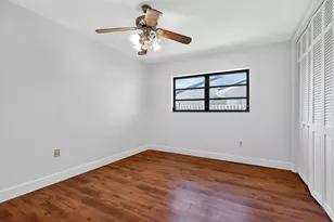 19811 W Oakmont Dr, Hialeah, FL 33015 - Photo 26