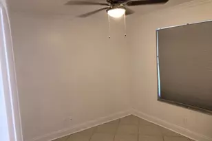 21911 Lake Forest Cir, Boca Raton, FL 33433 - Photo 10