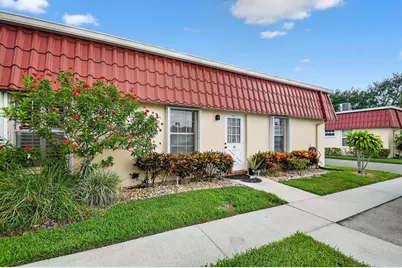 522 Franconia Circle, Unit #A, Lake Worth, FL 33467 - Photo 1
