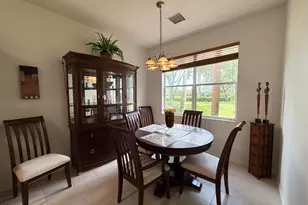 369 River Bluff Ln, Royal Palm Beach, FL 33411 - Photo 8