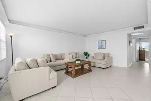 4013 Yarmouth A, Boca Raton, FL 33434 - Photo 6
