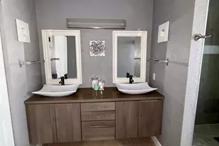 4901 Palm Garden Ln, Davie, FL 33314 - Photo 12