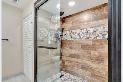 8353 Waterford Avenue, Tamarac, FL 33321 - Photo 20