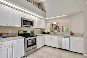 8353 Waterford Ave, Tamarac, FL 33321 - Photo 8