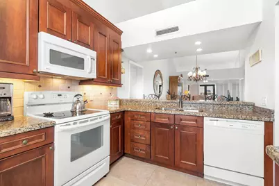 101 Ocean Bluffs 5040 Boulevard, Unit #5040, Jupiter, FL 33477 - Photo 8