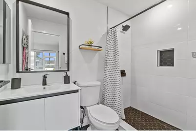 70 Valencia C, Delray Beach, FL 33446 - Photo 14