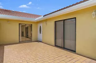 1120 Hyacinth Pl #1124, Wellington, FL 33414 - Photo 14