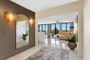 4050 N Ocean Dr, Singer Island, FL 33404 - Photo 2