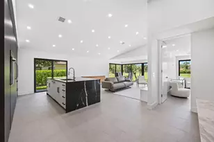 6878 Touchstone Cir, Palm Beach Gardens, FL 33418 - Photo 4