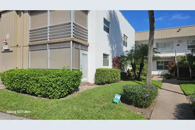400 Piedmont I, Delray Beach, FL 33484 - Photo 2