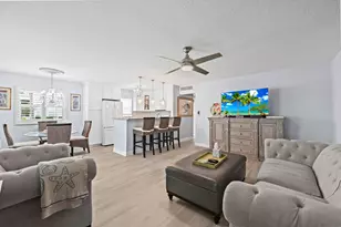 673 Brittany O, Delray Beach, FL 33446 - Photo 4