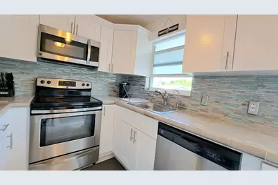 1445 SE 15th Court, Unit #202, Deerfield Beach, FL 33441 - Photo 4