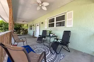 9590 Primrose Dr, Micco, FL 32976 - Photo 6