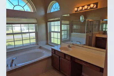 738 SE Lansdowne Avenue, Port Saint Lucie, FL 34983 - Photo 18