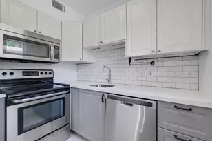 609 NE 13th Ave, Fort Lauderdale, FL 33304 - Photo 10