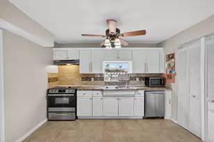 1136 W 7th St, Riviera Beach, FL 33404 - Photo 2