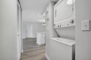 811 Sky Pine Way, Greenacres, FL 33415 - Photo 32