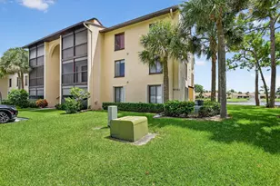 811 Sky Pine Way, Greenacres, FL 33415 - Photo 4