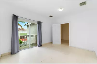 8022 NW 114th Place, Doral, FL 33178 - Photo 14