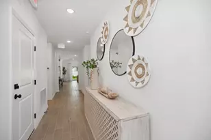 2647 SW Jupiter Blvd Unit, Palm Bay, FL 32908 - Photo 2