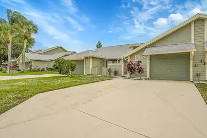 1518 SE Dewberry Court, Port Saint Lucie, FL 34952 - Photo 4
