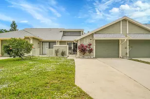 1518 SE Dewberry Ct, Port Saint Lucie, FL 34952 - Photo 2