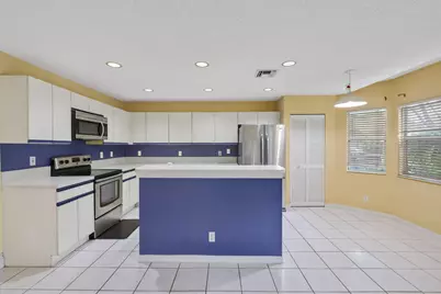 8395 NW 57 Drive, Pompano Beach, FL 33067 - Photo 8