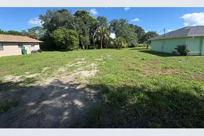 3804 Avenue M Avenue, Fort Pierce, FL 34947 - Photo 1
