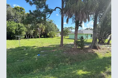 3804 Avenue M Avenue, Fort Pierce, FL 34947 - Photo 2