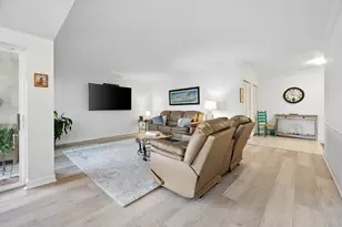 16913 Waterbend Dr, Jupiter, FL 33477 - Photo 6