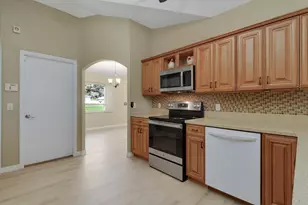 5475 NW Scepter Dr, Port Saint Lucie, FL 34983 - Photo 10