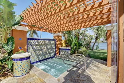 140 Yacht Club Way, Unit #109, Hypoluxo, FL 33462 - Photo 32