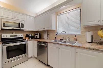 12524 Shoreline 302 Drive, Unit #302, Wellington, FL 33414 - Photo 6