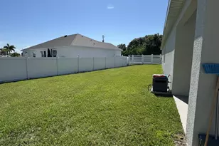 5252 NW E Piper Cir, Port Saint Lucie, FL 34986 - Photo 32