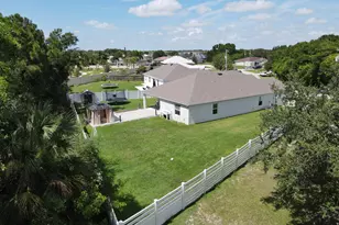 5252 NW E Piper Cir, Port Saint Lucie, FL 34986 - Photo 38