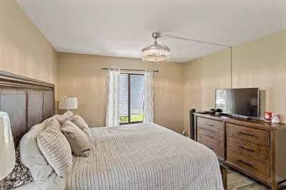 1102 Green Pine Boulevard, Unit #H1, West Palm Beach, FL 33409 - Photo 14