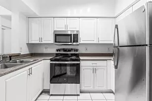 1951 Brandywine Road E Unit, West Palm Beach, FL 33409 - Photo 1