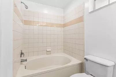 1951 Brandywine Road E, Unit #77-105, West Palm Beach, FL 33409 - Photo 12