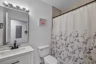 1610 Presidential Way, West Palm Beach, FL 33401 - Photo 14