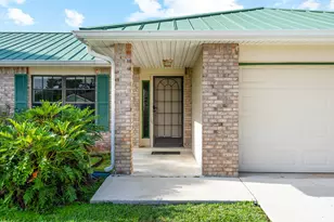 5940 NW Brenda Cir, Port Saint Lucie, FL 34986 - Photo 2
