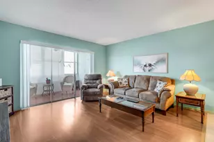 721 Lori Dr, Palm Springs, FL 33461 - Photo 2