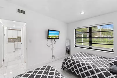 12805 NW 6th Avenue, North Miami, FL 33168 - Photo 16