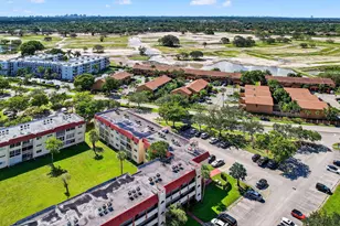 2951 Sunrise Lakes Dr E, Sunrise, FL 33322 - Photo 32