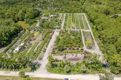 12251 146th Place N, Palm Beach Gardens, FL 33418 - Photo 2